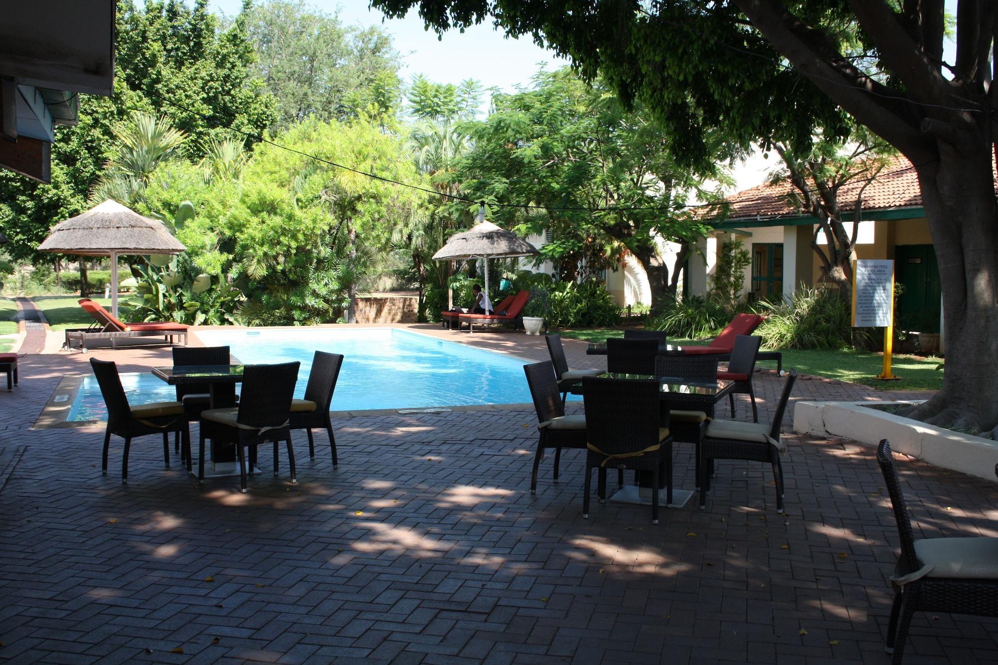 Cresta Bosele Hotel Selebi-Phikwe Extérieur photo