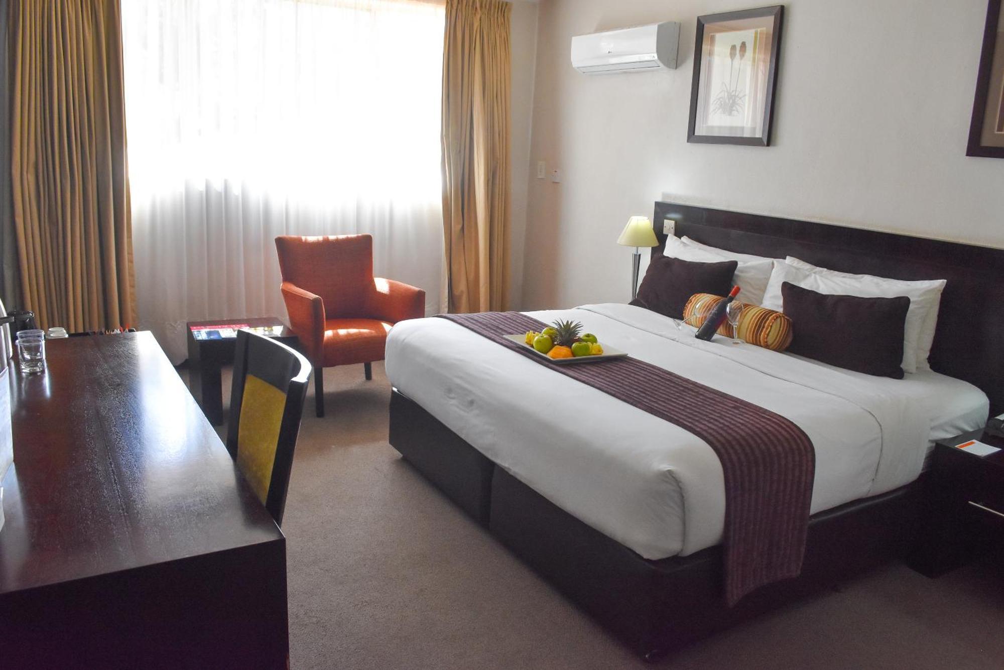 Cresta Bosele Hotel Selebi-Phikwe Extérieur photo